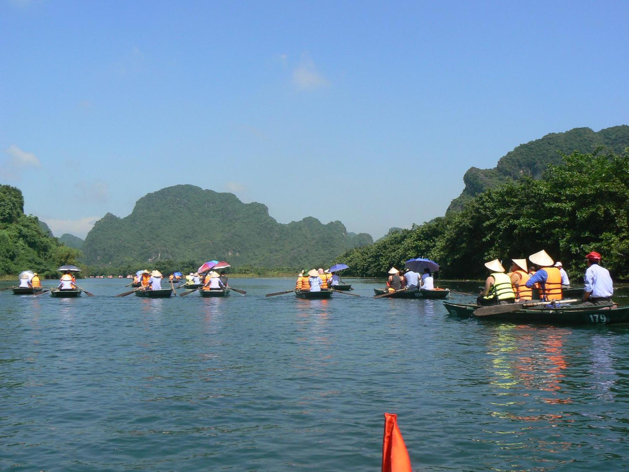 Dinh Gia Home Villa & Resort Ninh Binh Bagian luar foto